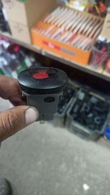 Автокосметика, Для салона, Б/у, Оригинал at lalafo.kg Автокосметика, Для салона, Б/у, Оригинал