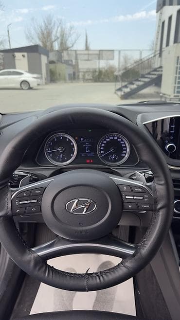 Транспорт: Hyundai Sonata: 2019 г., 2 л, Автомат, Газ, Седан — 2
