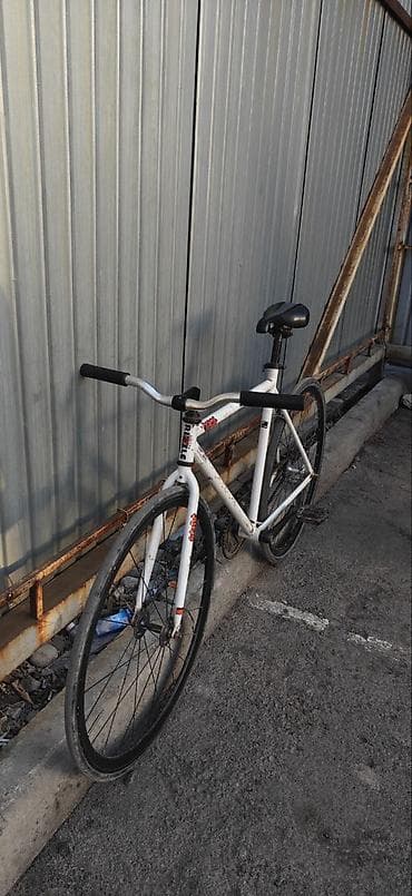 Книги и журналы: Городской фикс-байк - Лёгкая стальная рама и вилка, окраска белая с — 2