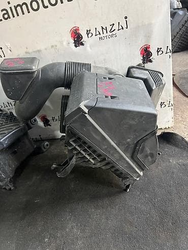 su 7: Корпус воздушного фильтра KIA K7 YG G4KJ 2017 (б/у) — 1