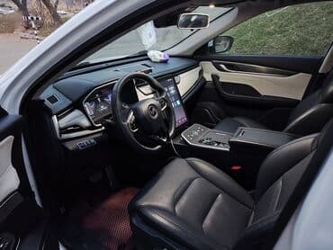 купить бу электромобиль из китая: Weltmeister EX5, 2021 г., 69800 км, Передний, В наличии — 9