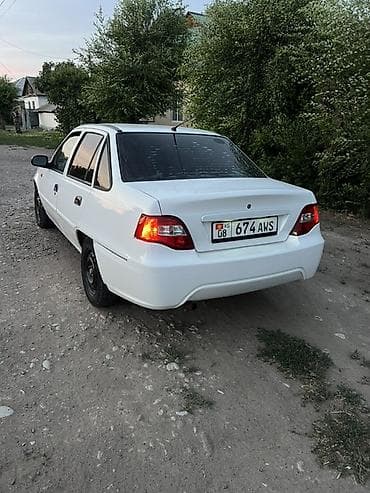 Транспорт: Daewoo Nexia: 2011 г., 1.5 л, Механика, Бензин, Седан — 3