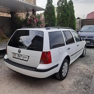 универса: Volkswagen Golf: 2003 г., Универсал — 4