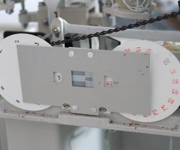 зуботехнические оборудование: Лабораторные аналитические весы ВЛР-200 теги: тараза, весы, вес — 2