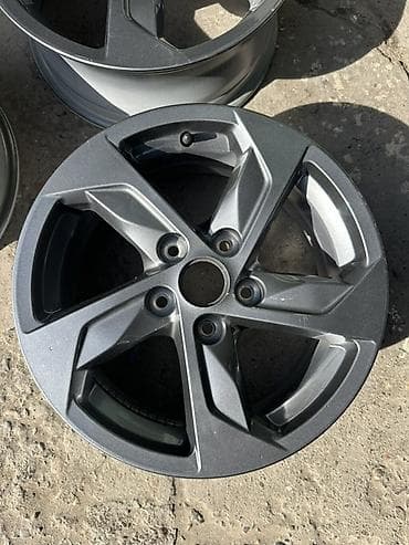 листы для варот: Литые Диски R 16 Kia, Комплект, отверстий - 4, Б/у — 1