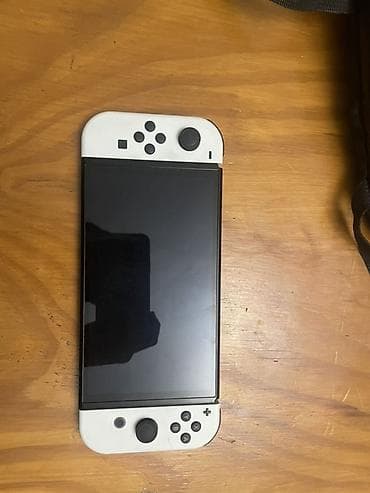 Продаю Nintendo Switch oled белый прошитый прошивка ультра комплект — 1