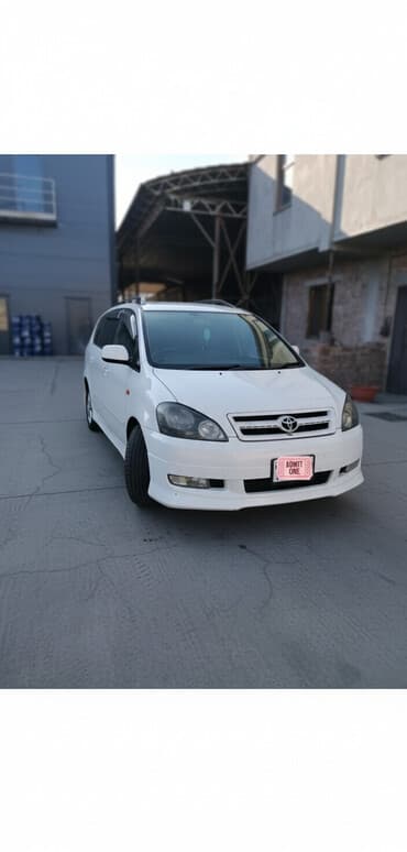 Toyota Ipsum: 2001 г., 2.4 л, Автомат, Бензиновая, Минивэн at lalafo.kg Toyota Ipsum: 2001 г., 2.4 л, Автомат, Бензиновая, Минивэн