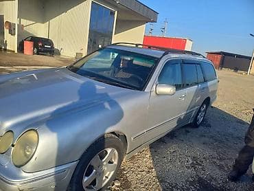 step vagon: Mercedes-Benz E-Class: 2002 г., Автомат, Универсал — 4