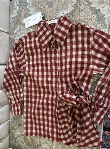 Кофта тренд сезона, последняя поэтому отдаю очень дешево Подойдет