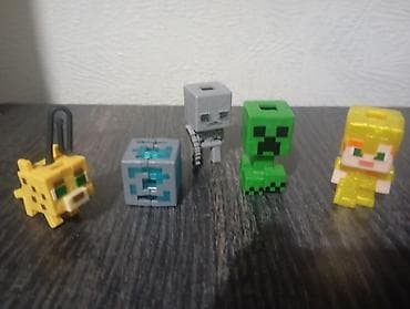 Набор мини-фигурок в стиле Minecraft. Состав: - Крипер (зелёный). -