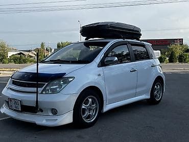 Toyota Ist: 2003 г., 1.5 л, Автомат, Газ, Хэтчбэк