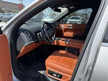 wuling mini ev: Lixiang L8: 2023 г., 1.5 л, Автомат, Гибрид, Кроссовер — 5