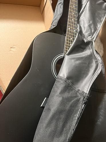 guitar: Акустическая гитара (дредноут), матовая чёрная Комплектация: - гитара — 2