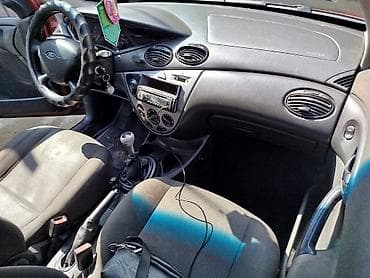 мини купер: Ford Focus: 2005 г., 1.6 л, Ручные, Бензин, Хэтчбэк — 4