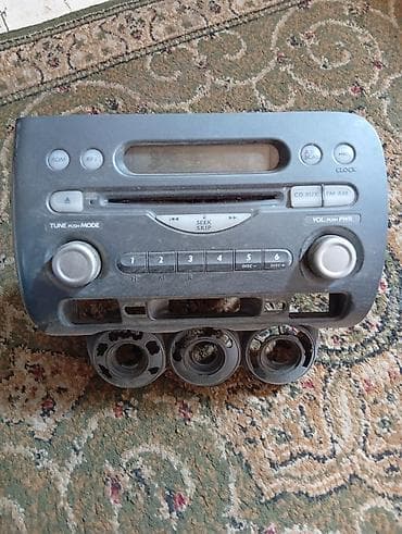 Штатная магнитола с блоком управления печкой/климатом для Honda