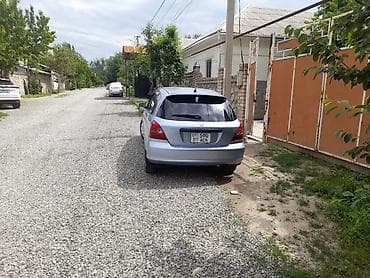 Honda: Honda Civic: 2000 г., 1.5 л, Вариатор, Бензин, Хэтчбэк — 4