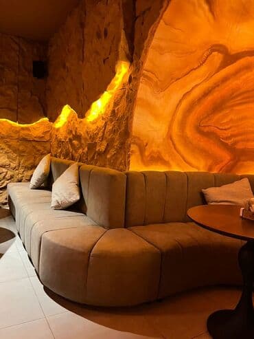 диван продается: Прямой диван, Двуместный — 18