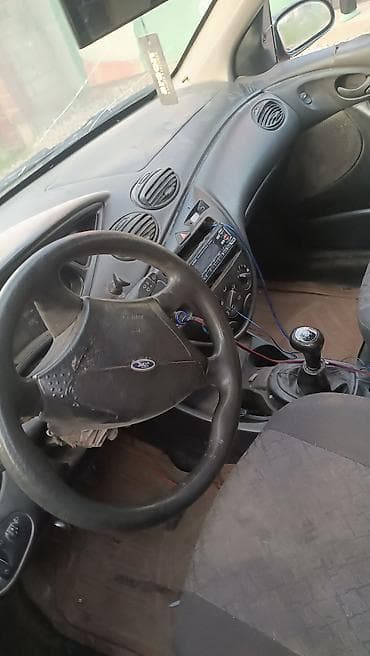 Транспорт: Ford Focus: 2002 г., 1.6 л, Механика, Универсал — 4