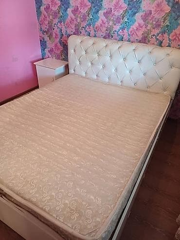 двуспальная кровать с подъемным механизмом: Двуспальная кровать с подъемным механизмом и мягким изголовьем - — 2