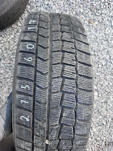 114 3 r17: Шины 215 / 60 / R 17, Зима, 1 шт, Легковые, Dunlop — 1