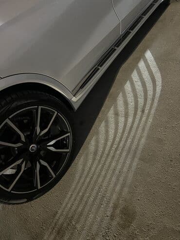 шины на gx: BMW X7: 2022 г., 3 л, Автомат, Бензиновая, Внедорожник — 18