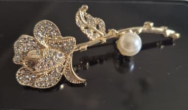 свадебные платья в бишкеке цены: Брошь 
броши цветы 
брошь парикмахер — 20