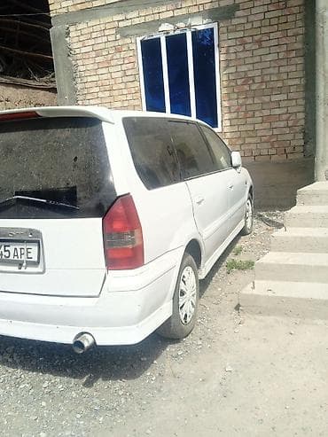 trunk q: Mitsubishi Chariot: 1998 г., Автомат, Минивэн — 4