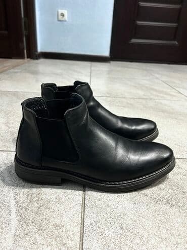 Атайын кийим: Деми сапоги (челси) Натуральная кожа Состояние отличное Покупал за — 2