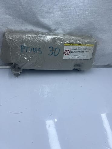 В продаже козырьки На PRIUS 30 В идеальном состоянии Привозные с