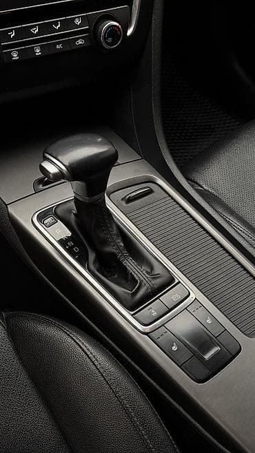 toyota voxy: Kia K5: 2019 г., 2 л, Автомат, Газ, Седан — 8