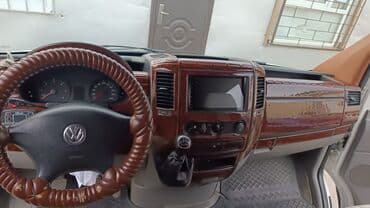 фаркоп на венту: Volkswagen Crafter: 2012 г., 3.2 л, Механика, Дизель, Бус — 4