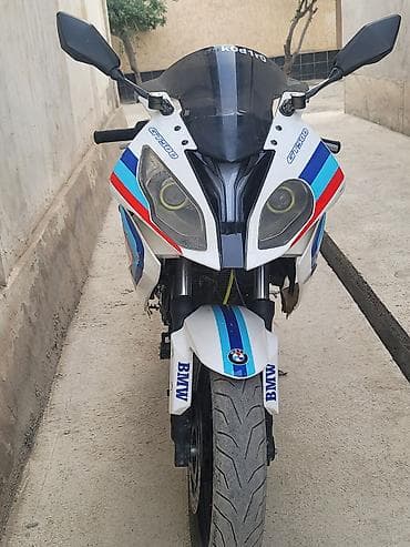 110 кубов: Спортивный мотоцикл в обвесе «RR» в стиле BMW Motorsport 250 кубов — 2