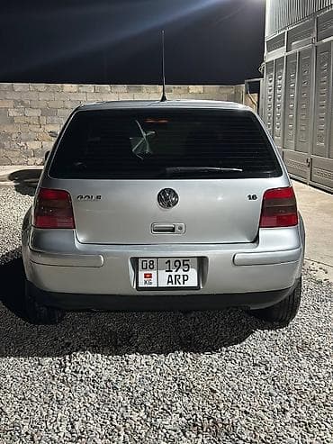Продажа авто: Volkswagen Golf: 2001 г., 1.6 л, Механика, Бензин, Хэтчбэк — 5