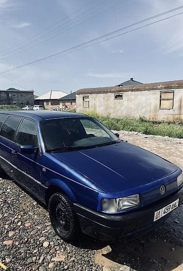 Унаа сатуу: Volkswagen Passat Variant: 1989 г., 1.8 л, Кол менен иштөөчү, Универсал — 2