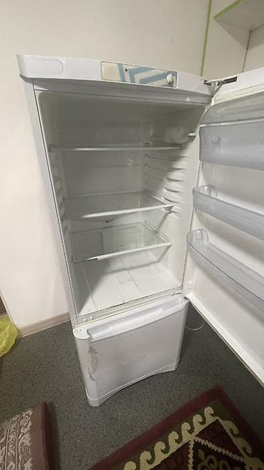 freezer: Холодильник Indesit, Двухкамерный — 4