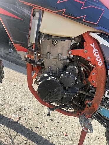 пластик на эндуро: Эндуро 300 куб. см, Бензин, Взрослый — 3