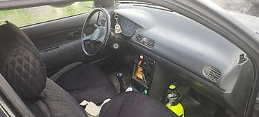 1216 5: Mazda 121: 1991 г., 1.3 л, Механика, Бензин — 5