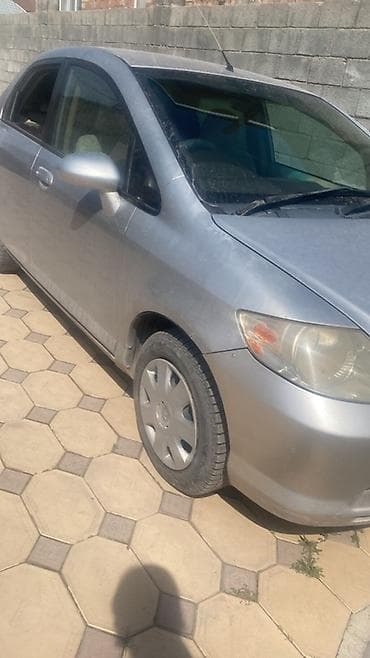 Honda Fit Aria: 2003 г., Автомат, Бензин, Седан