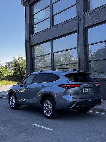чехлы на 11 про: Toyota Highlander: 2023 г., 2.4 л, Автомат, Бензин, Внедорожник — 3