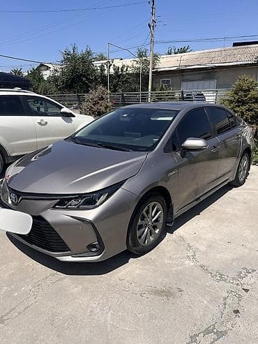byd qin: Toyota Corolla: 2022 г., 1.8 л, Вариатор, Гибрид, Седан — 5