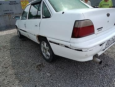 210 mers: Daewoo Nexia: 1996 г., 1.5 л, Механика, Бензин, Седан — 6
