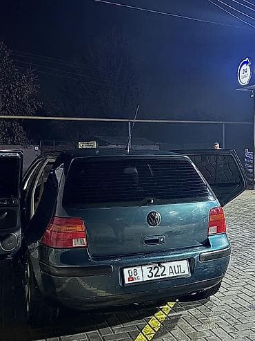 Volkswagen Golf: 2002 г., 1.6 л, Автомат, Бензин, Хэтчбэк