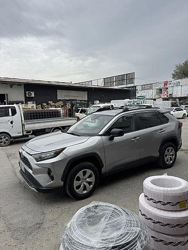 Продажа авто: Toyota RAV4: 2019 г., Автомат, Бензин, Кроссовер — 2