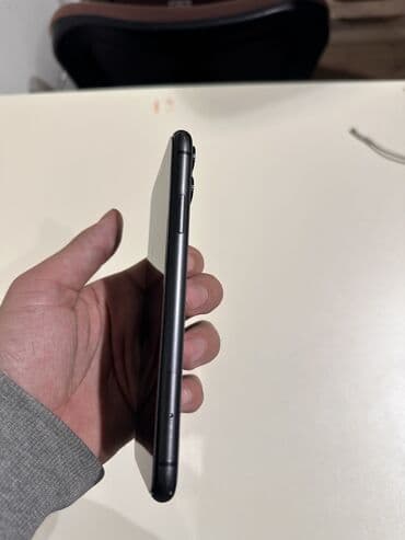 принеси старый телефон получи новый: IPhone 11, Новый, 128 ГБ, Black Titanium, Чехол, 80 % — 3