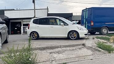 прямоток фит: Honda Fit: 2003 г., 1.3 л, Хэтчбэк — 4