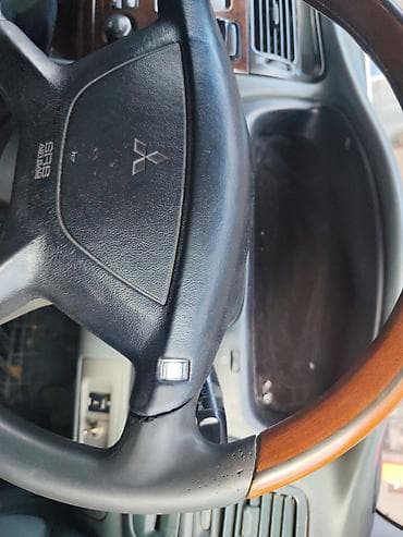 Mitsubishi Diamante: 2000 г., 2.5 л, Автомат, Бензин, Седан — 3