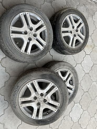 Колеса в сборе 195 / 55 / R 15, Всесезонная, Комплект, Легковые, Литые, отверстий - 5
