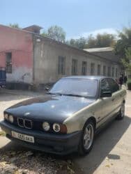 продаю или меняю с доплатой мне: BMW 520: 1991 г., Седан — 3