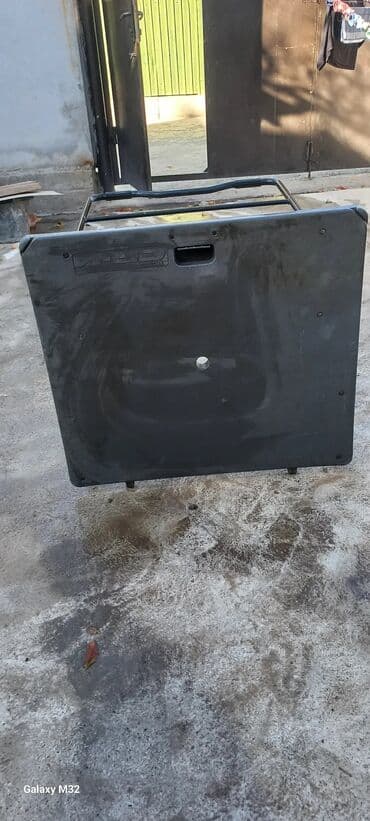 купить шиномонтажное оборудование в бишкеке: Продается складной столик для багажника Хонда СРВ РД 1.2000 года — 10