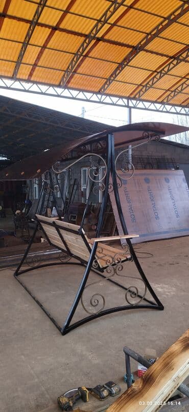 Садовые качели Металл, Со спинкой, С крышей